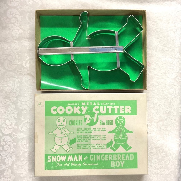 2-in-1 SNOWMAN or GINGERBREAD BOY  Cookie Cutter  8” - Picture 2 of 3